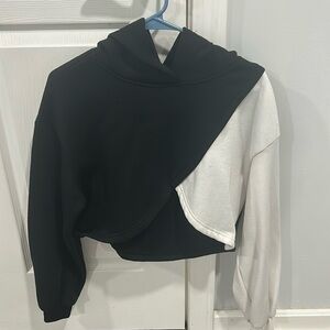 Black and white cropped hoodie size medium